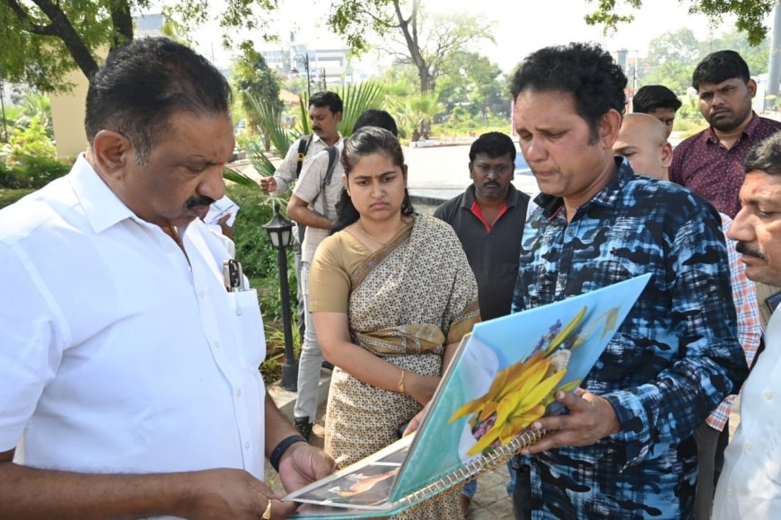 Mayor Yadagiri Sunil Rao and Commissioner Chahat Bajpai Inspect Multipurpose Park Development Works