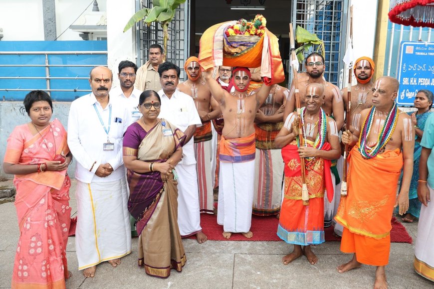 Godha Garlands Offered to Lord Venkateswara in Tirumala