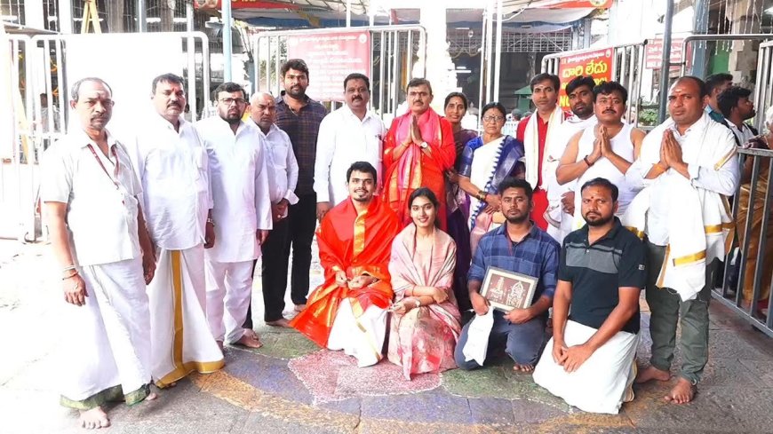 IAS Officer Sarath Visits Srikalahasteeswara Temple with Family